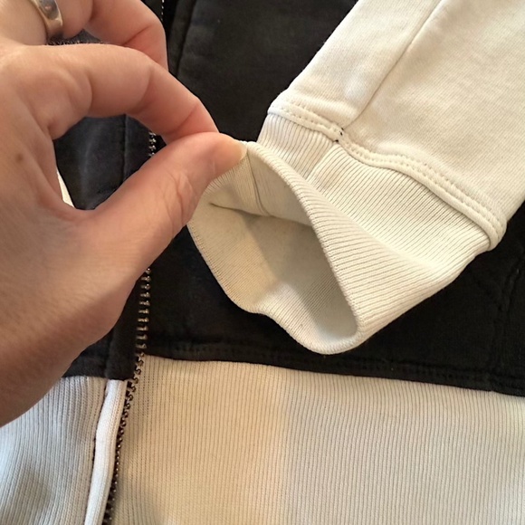 Abercrombie & Fitch Zip-up Hooded Sweatshirt - Small - Picture 12 of 13